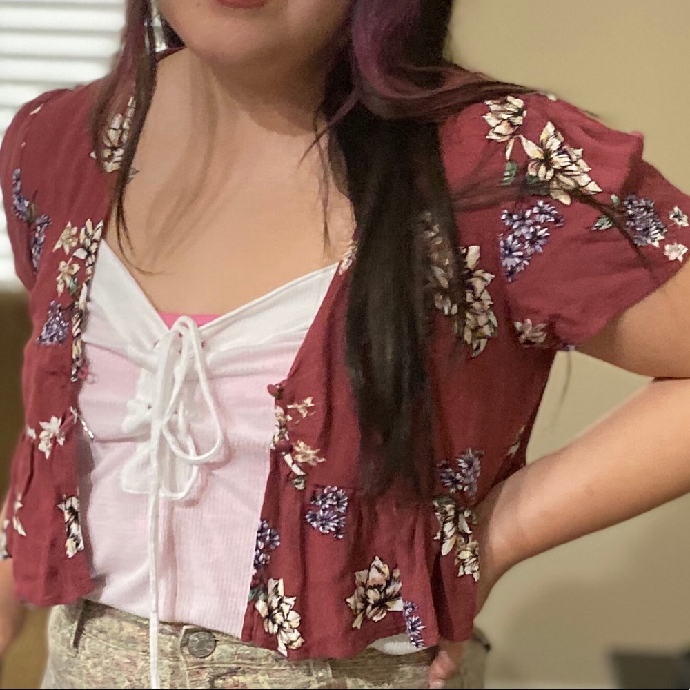 Red button up cropped blouse